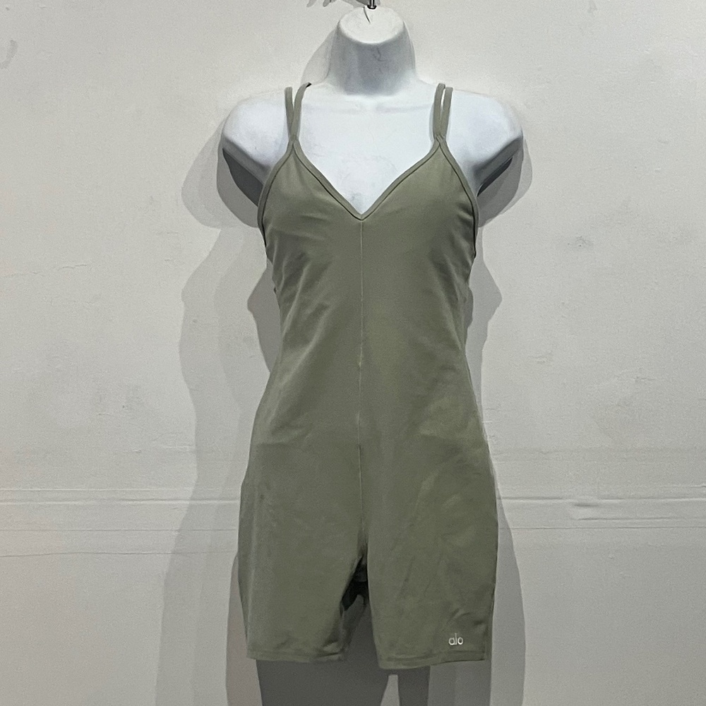 ALO short yoga bodysuit